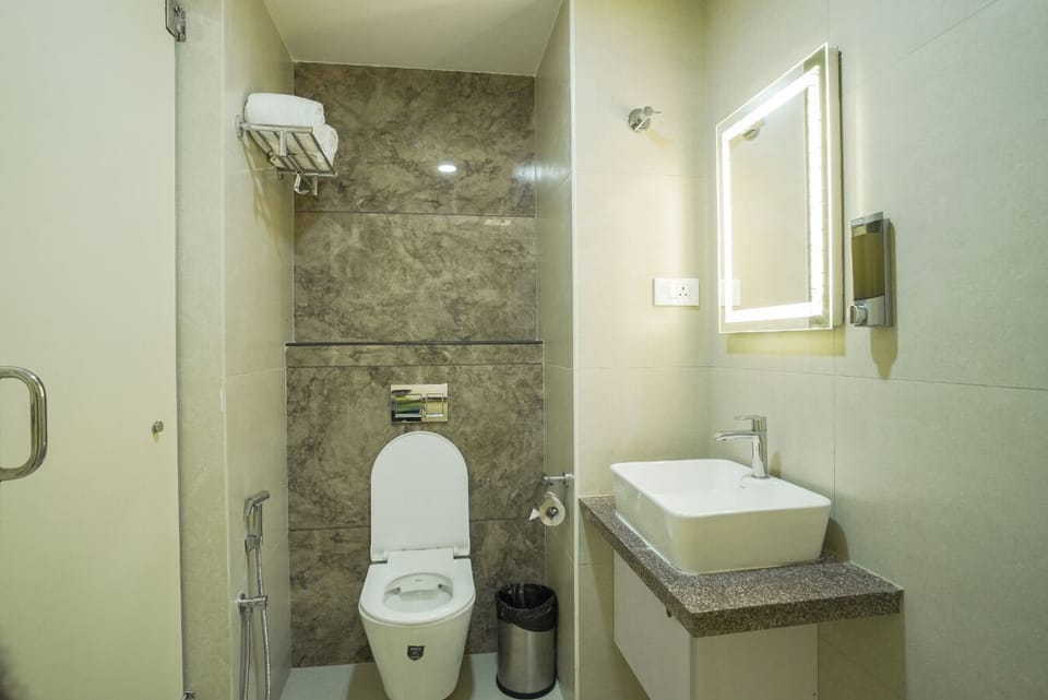 Shower, towels, soap, shampoo