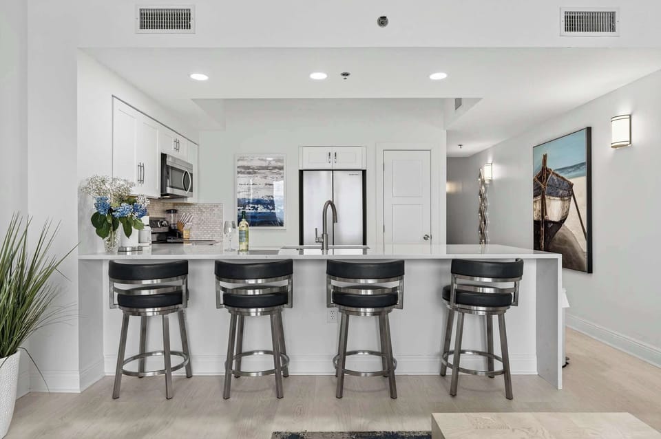 Condo, Multiple Beds, Balcony (Easy Gogh'n in Ariel Dunes I) | Private kitchen