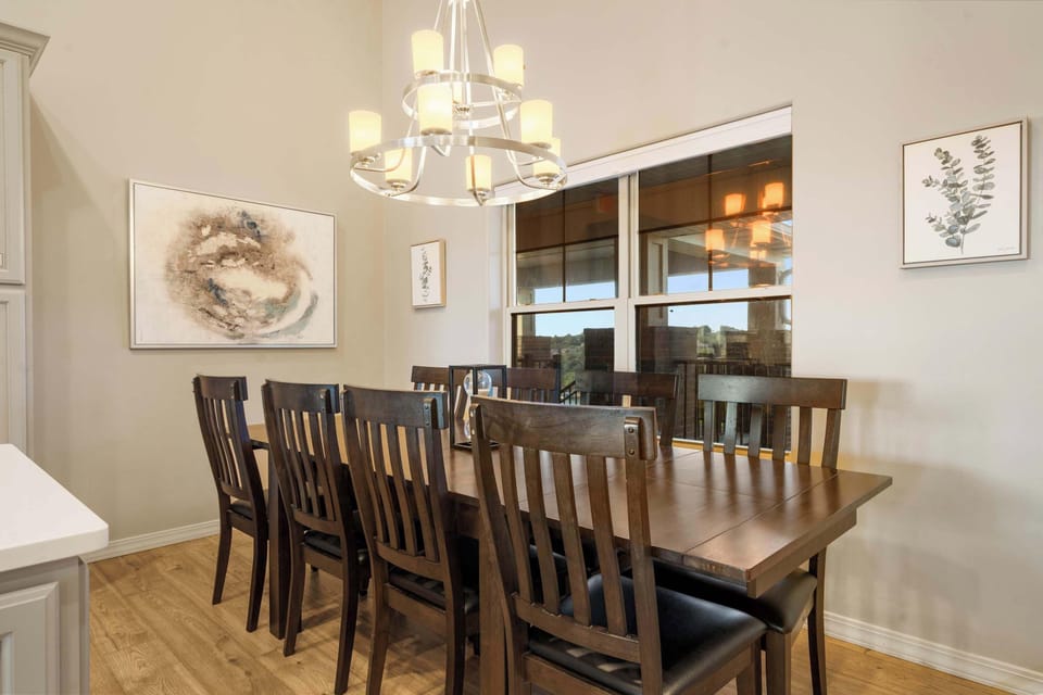 Condo, Multiple Beds, Balcony (The Lakeview Penthouse) | Dining