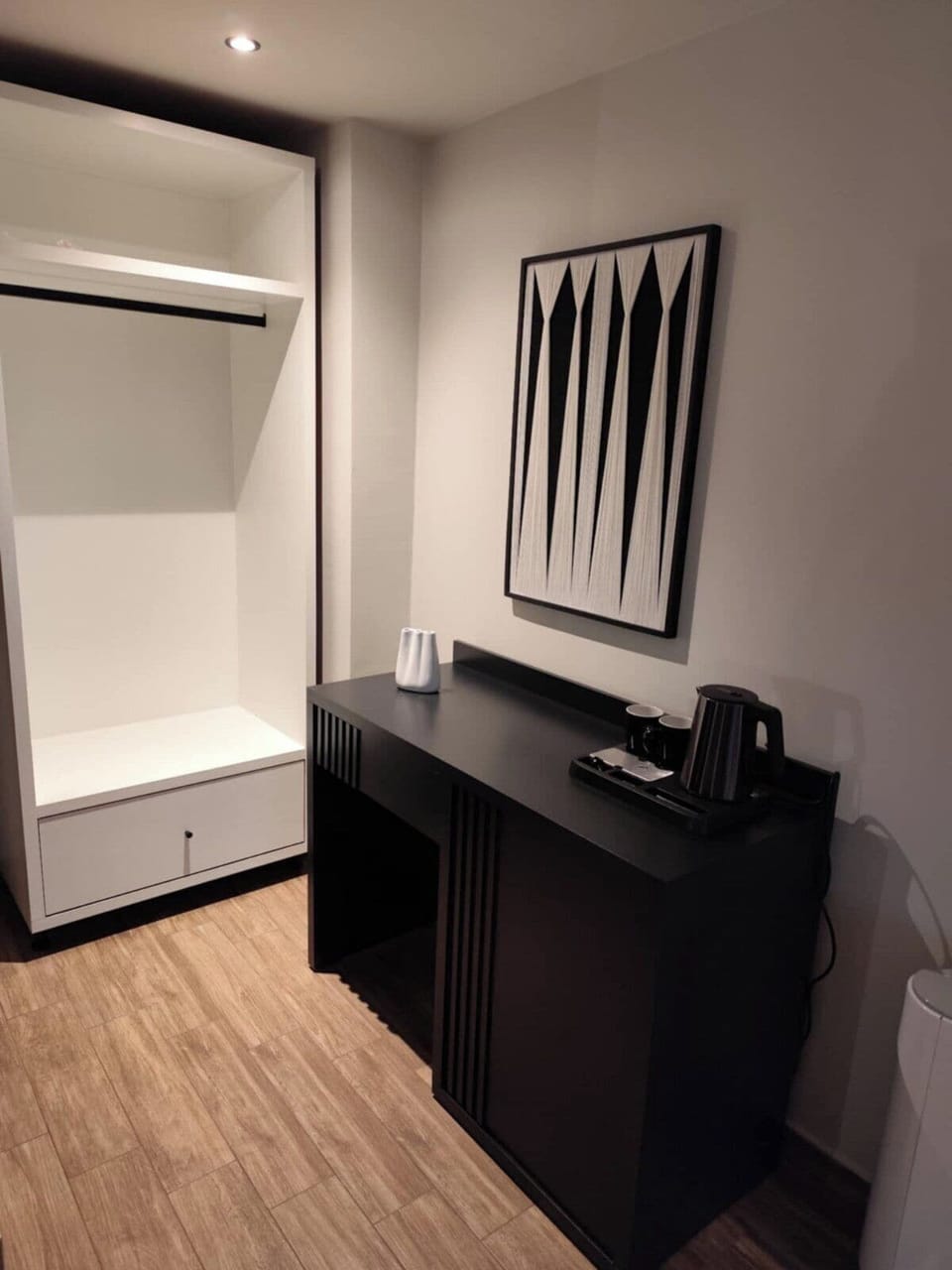In-room safe, laptop workspace, blackout drapes, soundproofing
