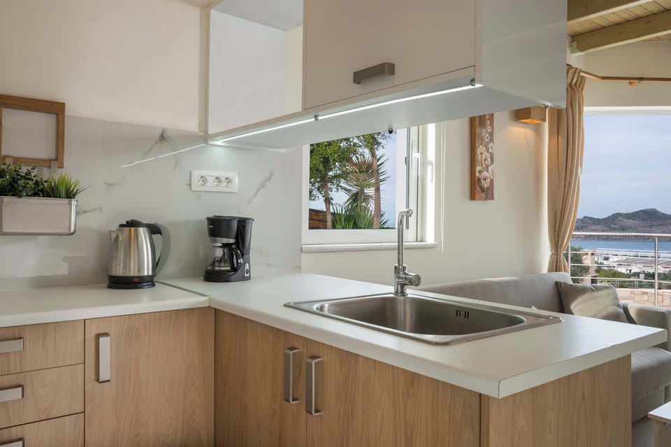 Cook in Style Overlooking the Ocean