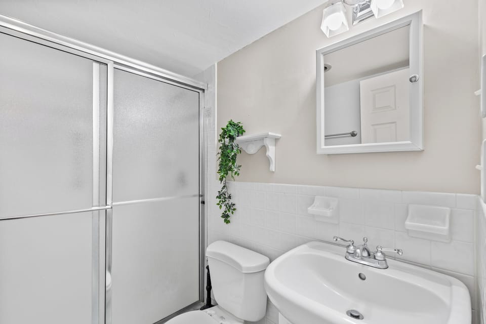 Sleek Primary Private Full Bath.