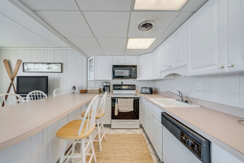 Well Stocked with everything you'll need to make mealtime an Ocean Breeze!