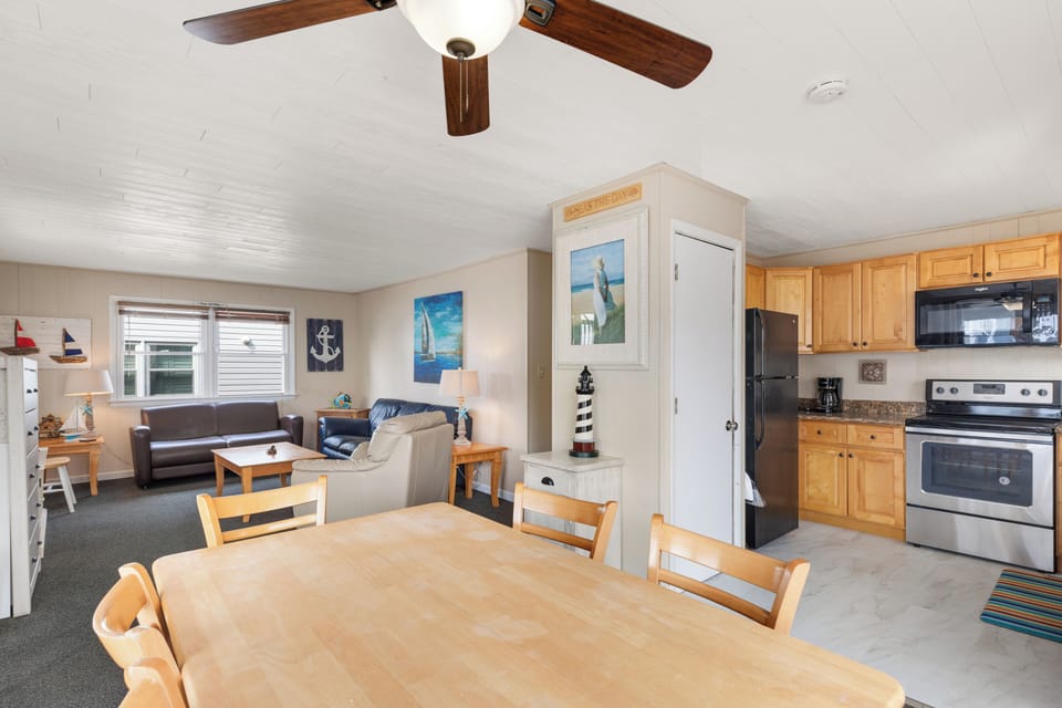 There's room for all to dine in the Dining Area.