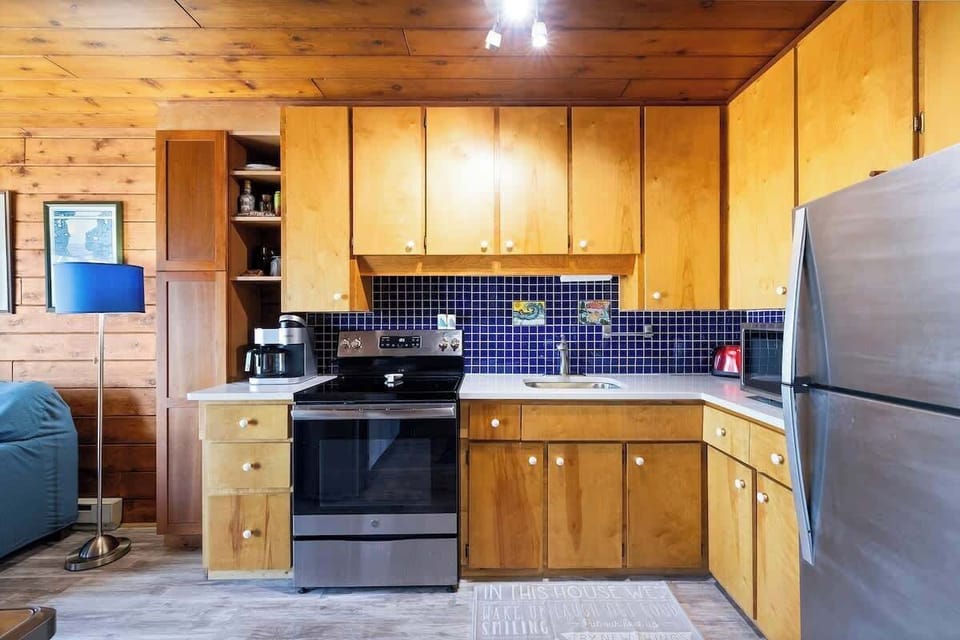 The deluxe kitchen setup is ideal for everyday cooking during your stay.