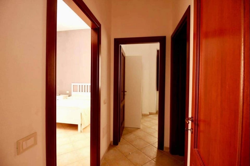 Apt 25