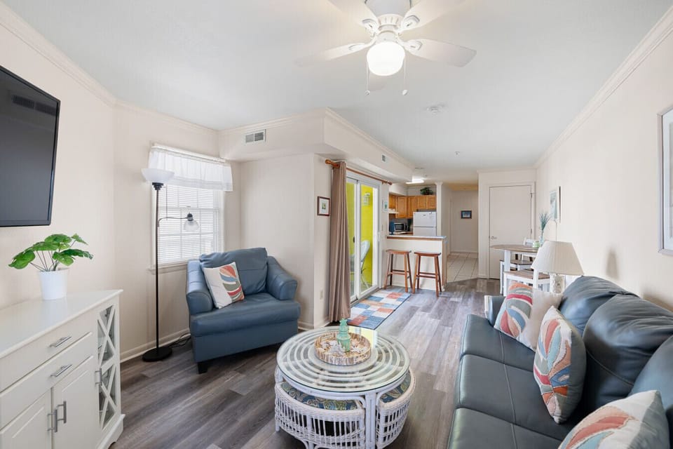 Comfortable living area with seating for the whole family
