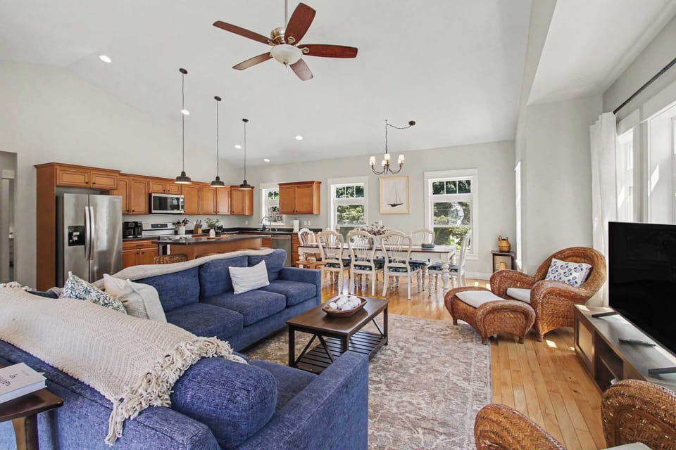 The open-concept layout ensures you never miss a moment of the action between the kitchen and lounge.