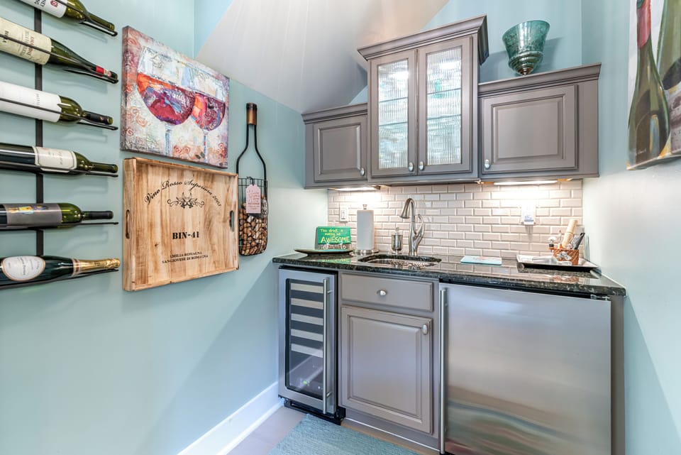 Wet Bar