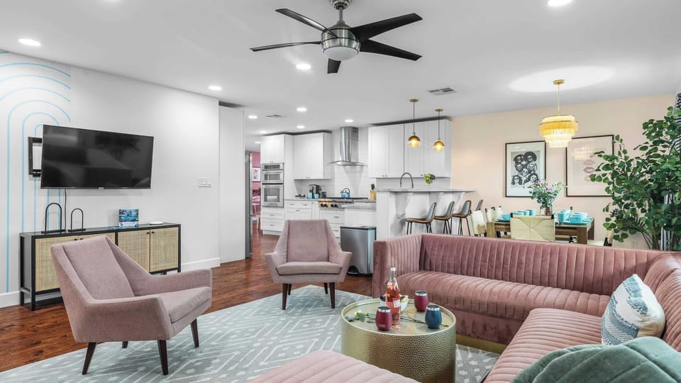 House (4 Bedrooms) | Interior