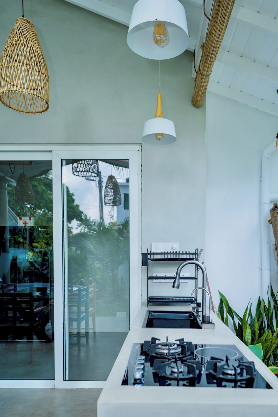 Full outdoor kitchen 