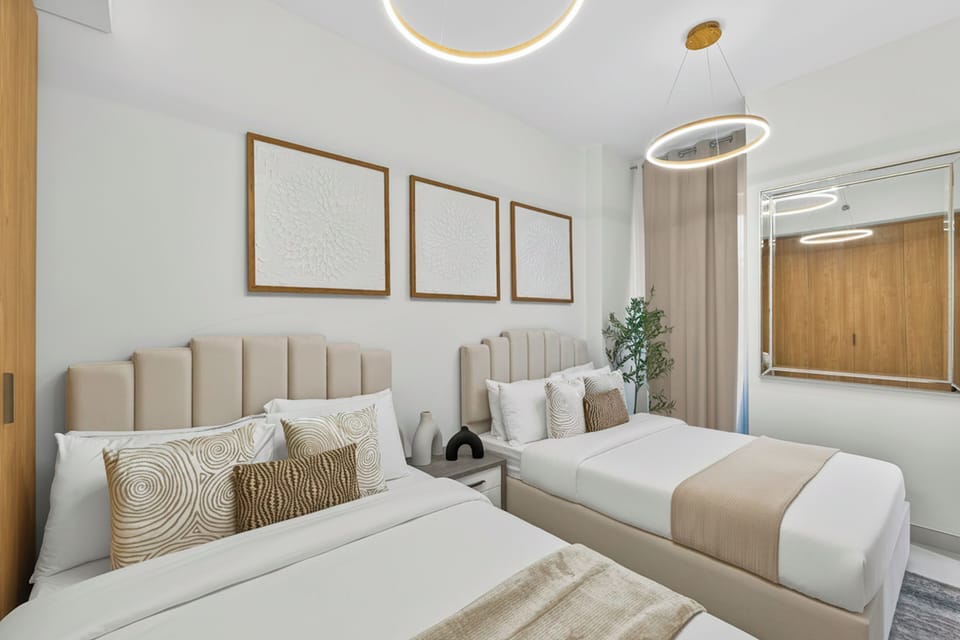 Deluxe Apartment, Balcony, City View | In-room safe, blackout drapes, iron/ironing board, free WiFi