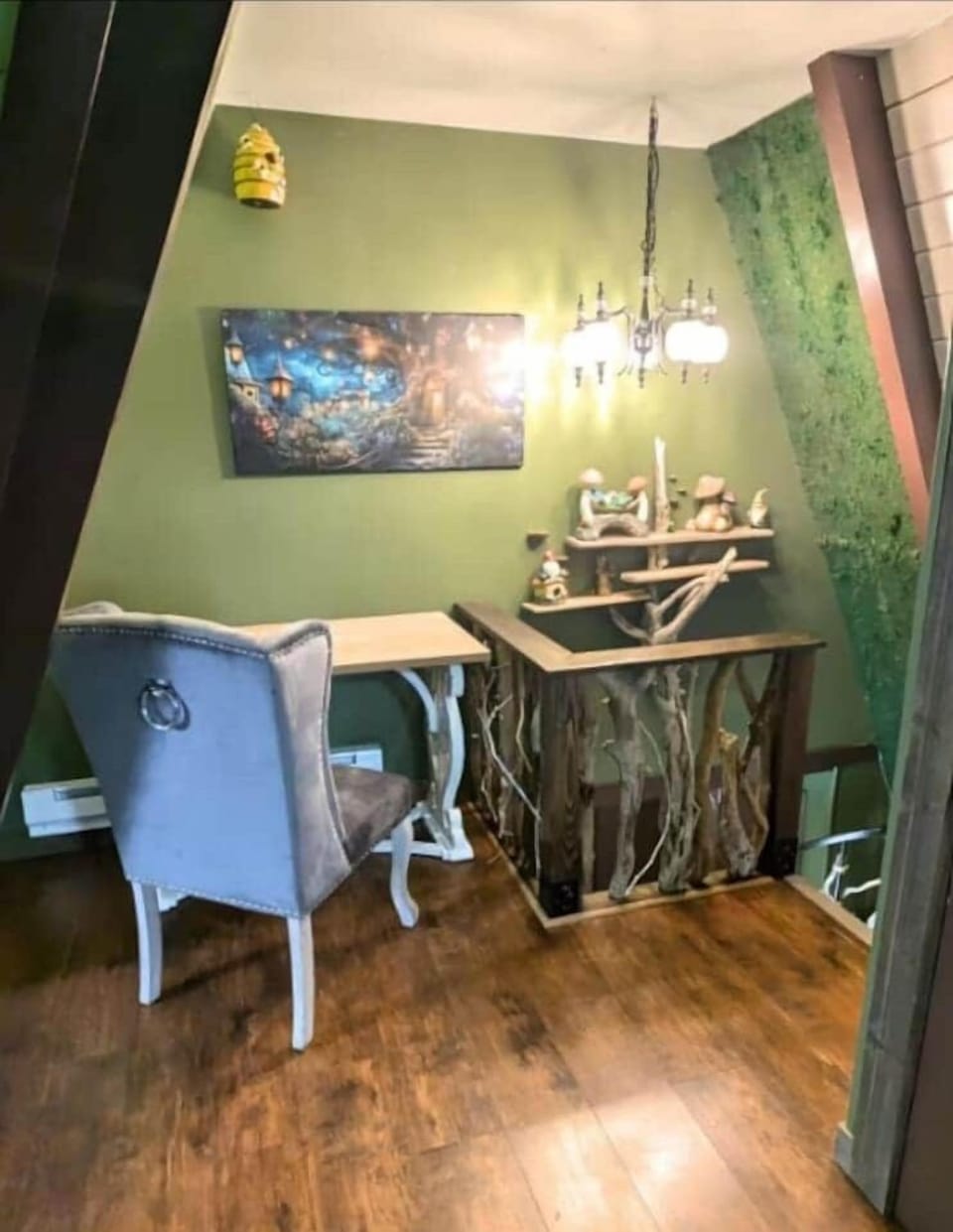 Enchanted Villa #3 - loft