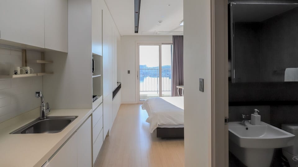 Superior Double Room, Non Smoking, Lake View | Free WiFi