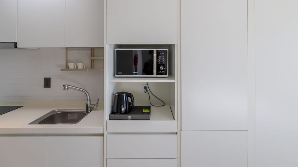 Full-size fridge, microwave