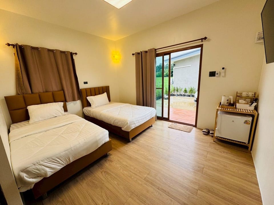 Superior Double or Twin Room, Balcony, Mountain View | Free WiFi
