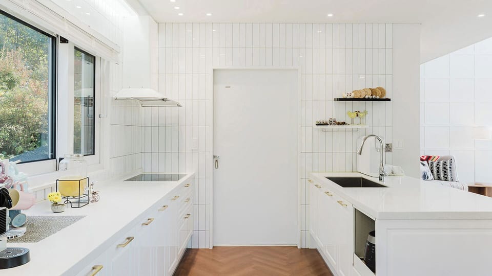 Basic Room, 3 Bedrooms (Noeuldamechae(Private)) | 3 bedrooms, free WiFi