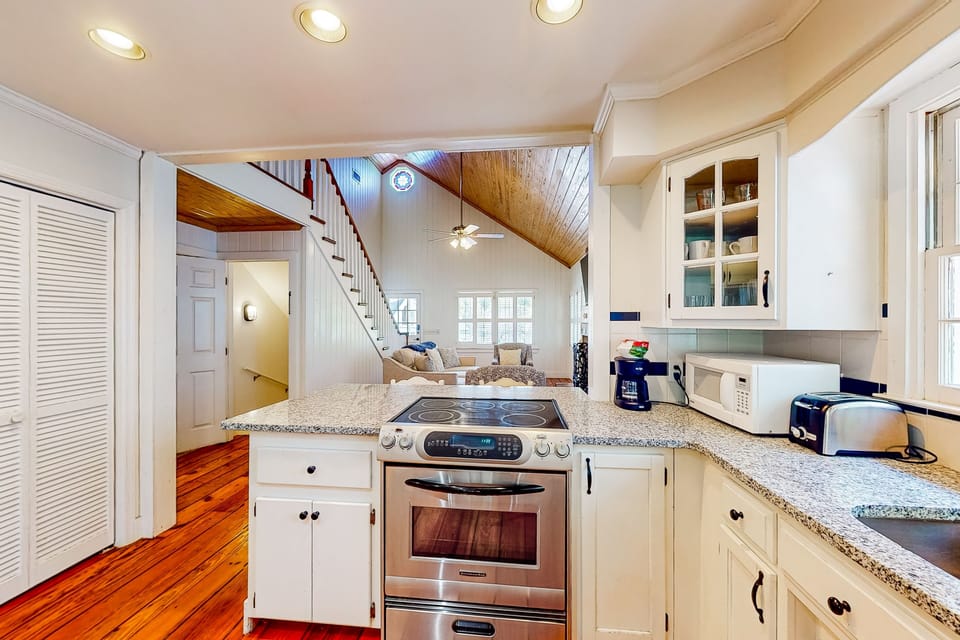 Kitchen looking into the living room for enjoyable family time.