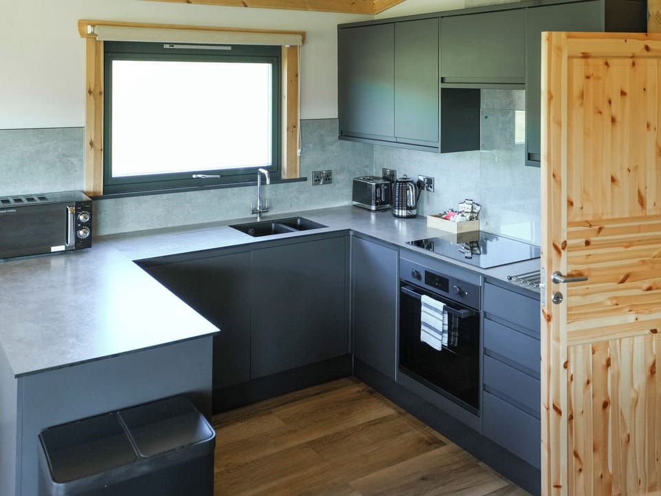 Kitchen | Binneford Holiday lodges - Primrose Lodge - Binneford Holiday Lodges, Hittisleigh