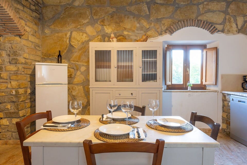 Dining Room, Kitchen
