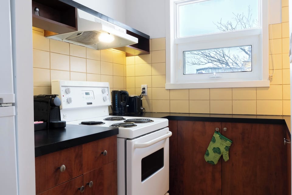 Grand Studio , Adjacent Building ,1 Double Bed , Kitchenette | Private kitchen | Fridge, coffee/tea maker