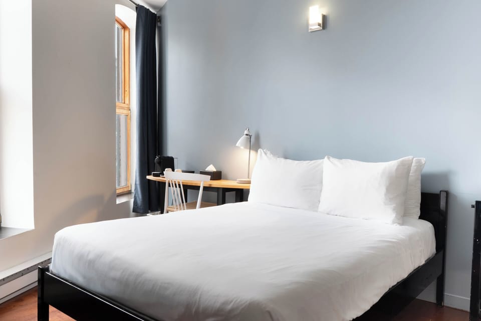 Classic Room, 1 Double Bed | Individually decorated, desk, blackout drapes, iron/ironing board