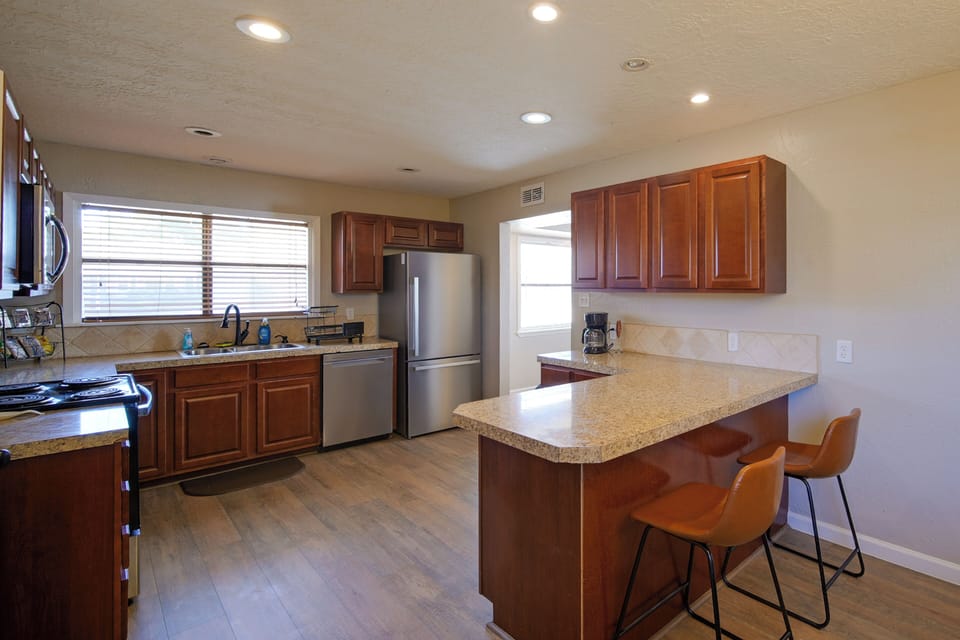 Kitchen | Cooking Basics | Drip Coffee Maker | Dishes & Flatware