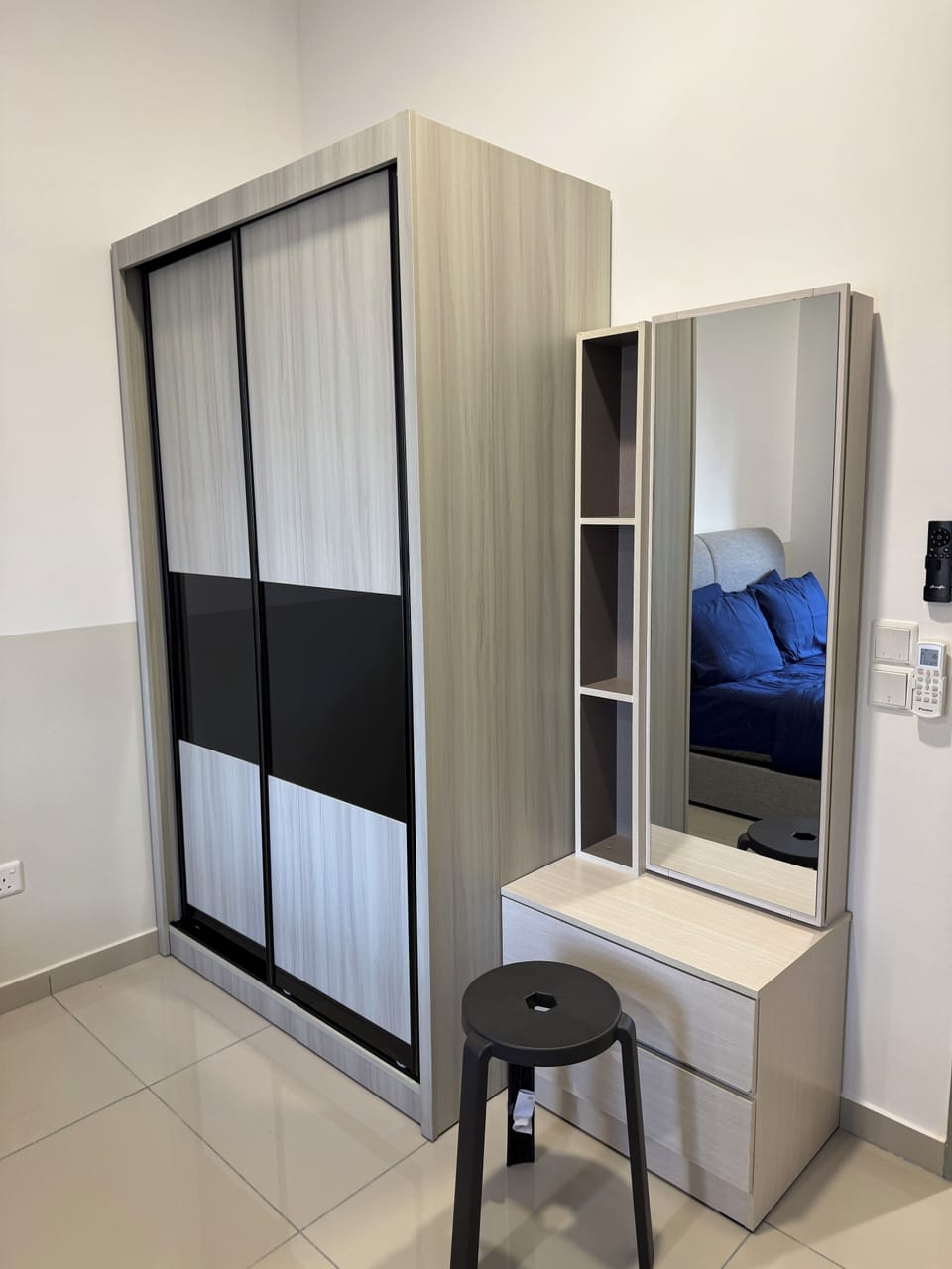Blackout drapes, iron/ironing board, free WiFi