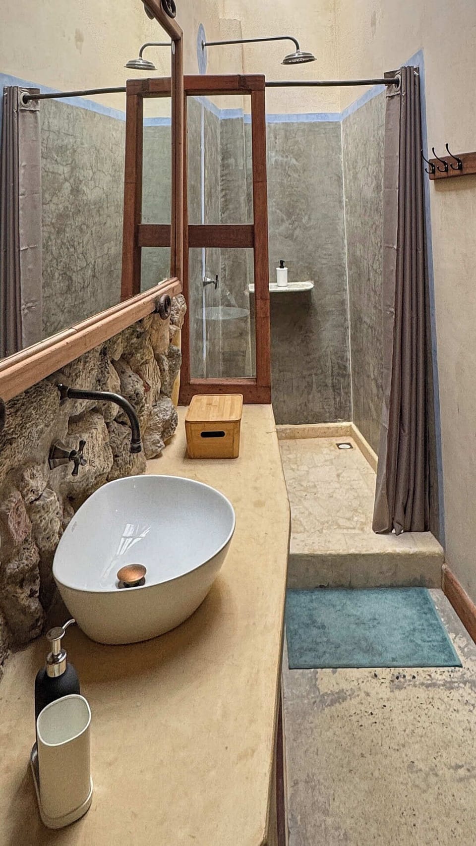Comfort Double or Twin Room, Courtyard View | Bathroom | Shower, towels, soap, toilet paper
