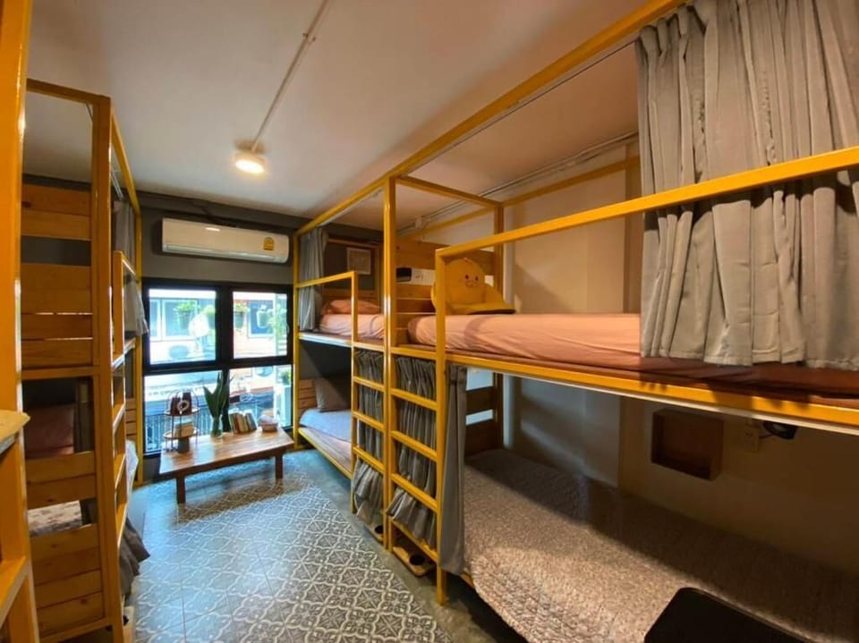 8-Bed Female Dormitory Room | Free WiFi