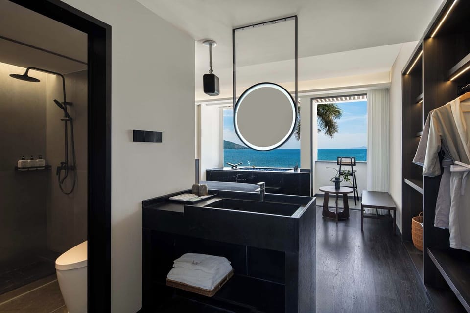 Executive Double Room, Balcony, Sea View | Living area