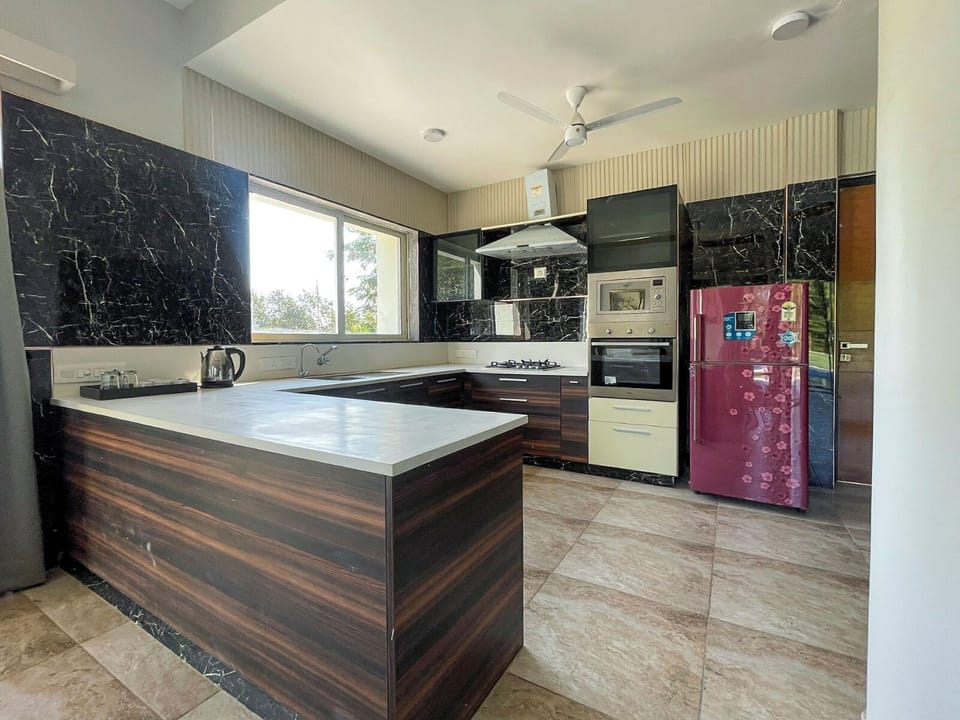 Luxury Villa | Private kitchen | Highchair