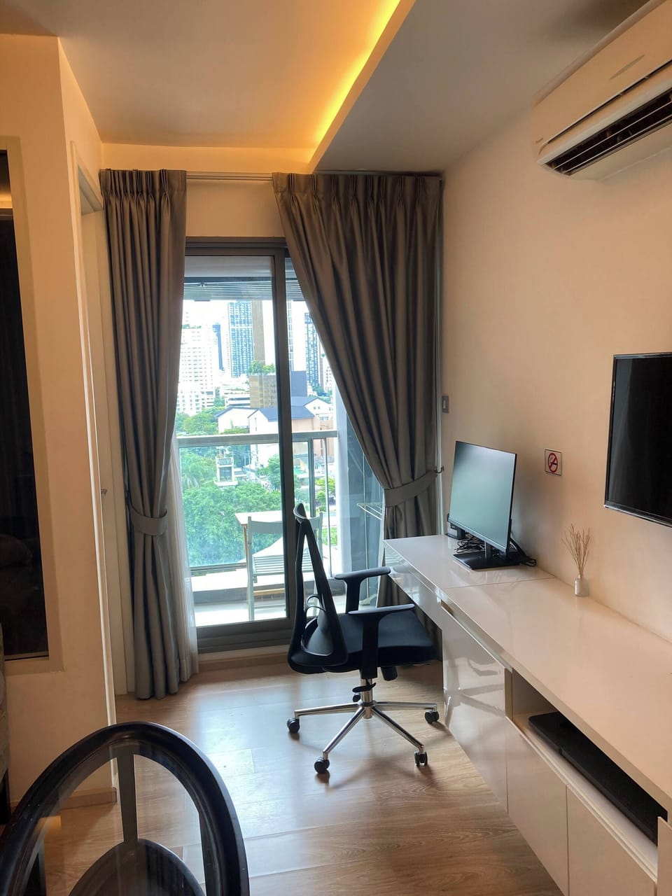 Condo, 1 Bedroom, Accessible, Balcony | Interior