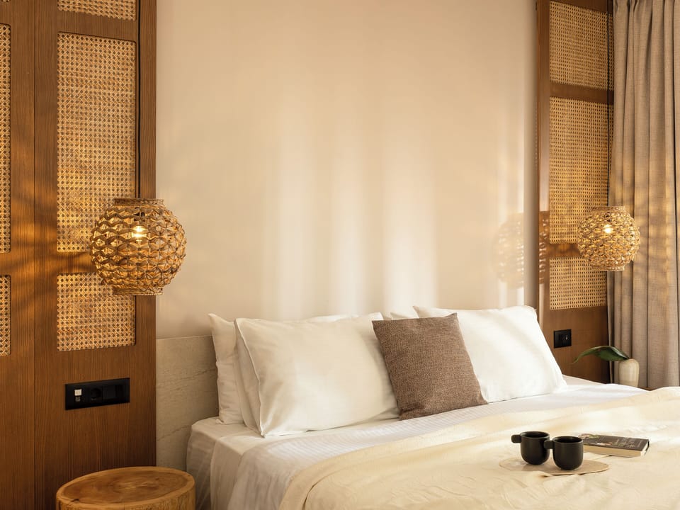 In-room safe, laptop workspace, soundproofing, free WiFi