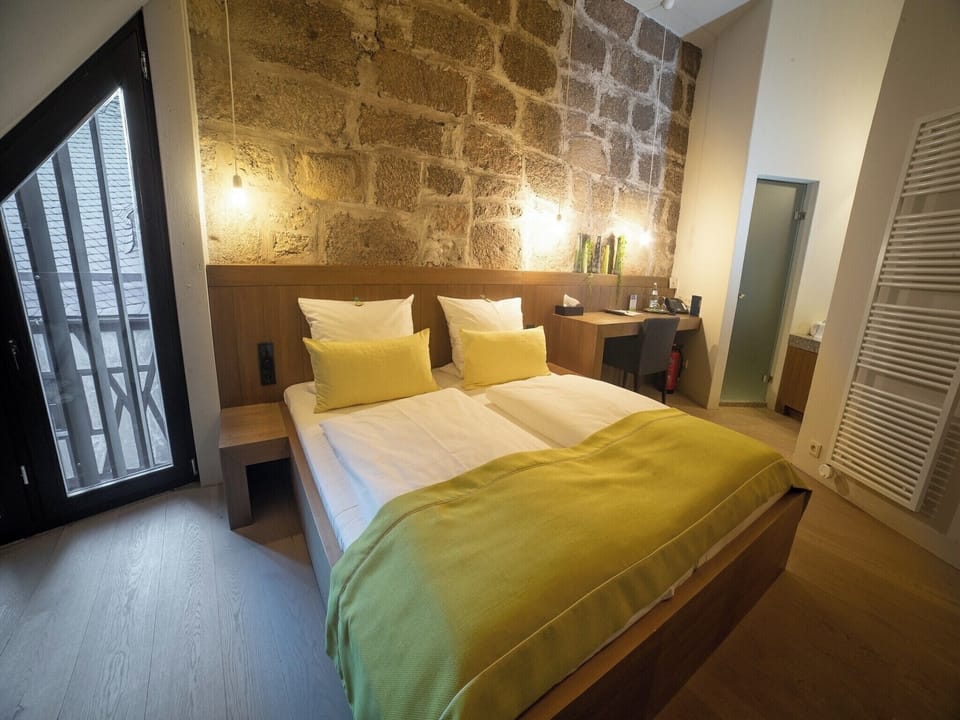 Double Room, City View | Desk, free WiFi, bed sheets