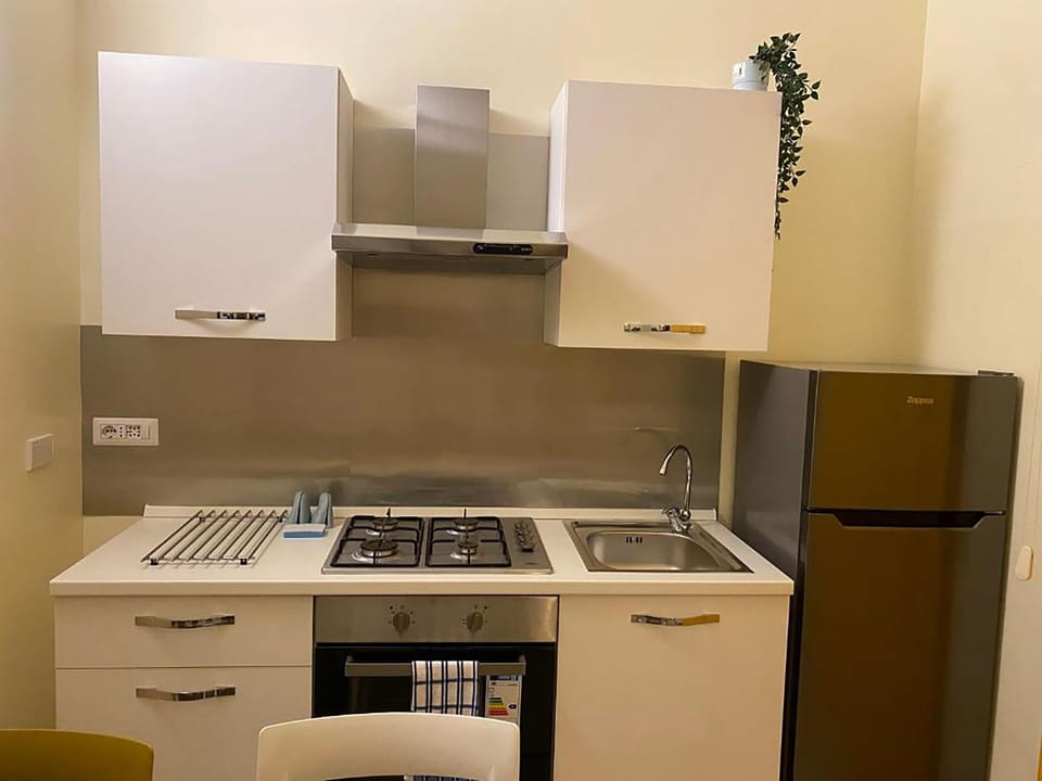 Apartment (2 Bedrooms) | Private kitchen | Microwave, espresso maker, electric kettle
