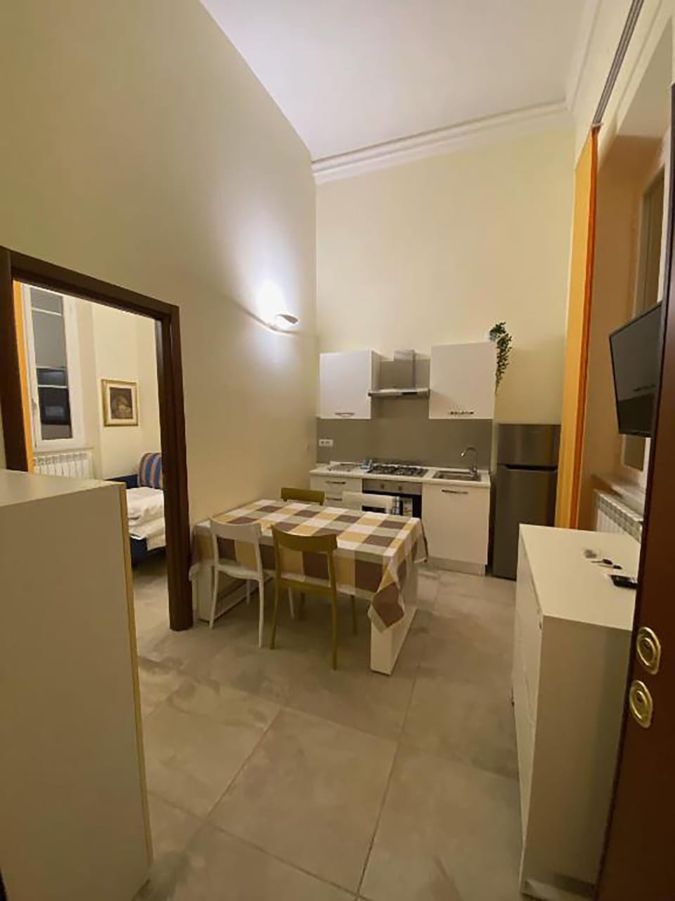Apartment (2 Bedrooms) | Private kitchen | Microwave, espresso maker, electric kettle
