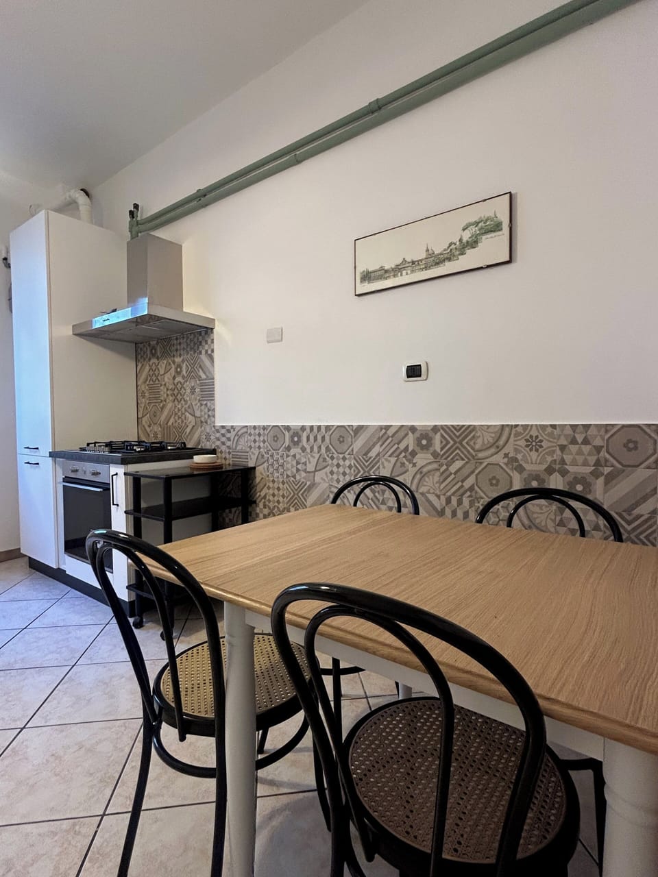 Apartment (2 Bedrooms) | Private kitchen | Microwave, espresso maker, electric kettle