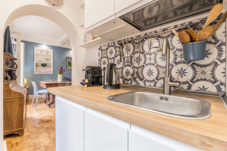 Apartment (2 Bedrooms) | Private kitchen | Microwave, espresso maker, electric kettle