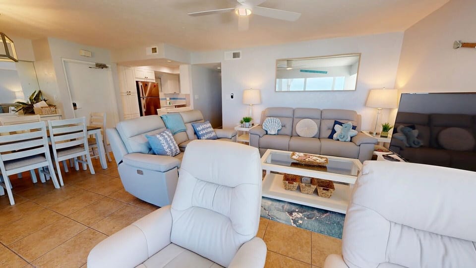 Spacious living room combines with dinning room off the kitchen.