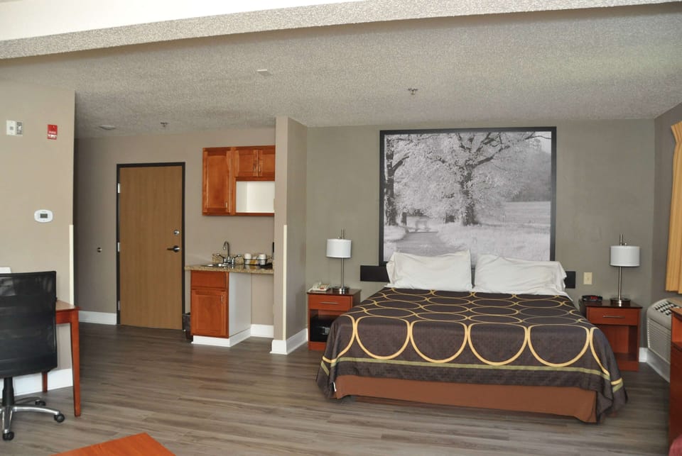 Desk, iron/ironing board, free cribs/infant beds, WiFi