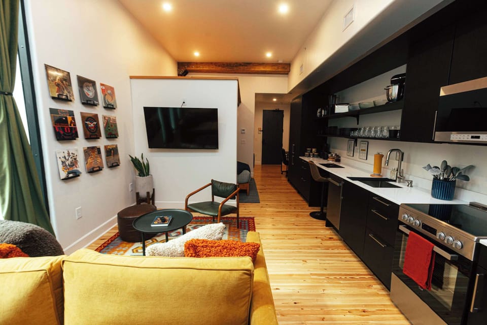 House | 1 bedroom, desk, Internet