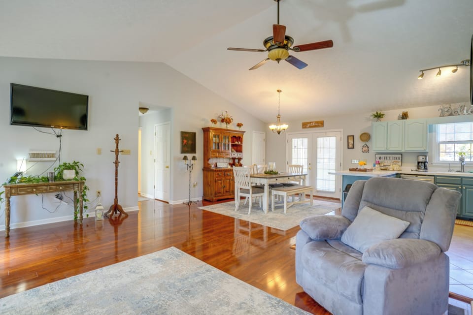 House (2 Bedrooms) | Interior