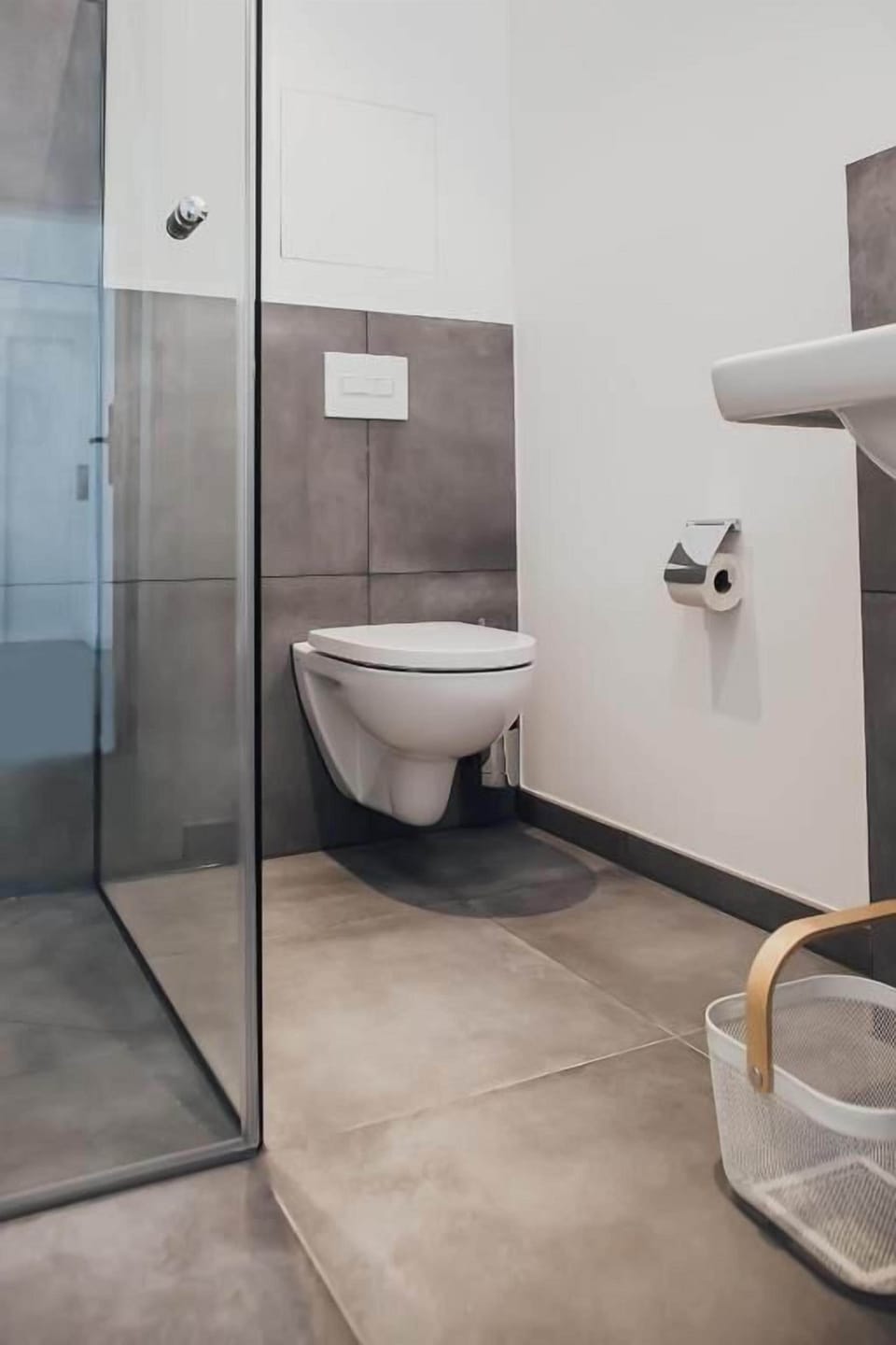 Apartment, City View | Bathroom | Shower, hair dryer, towels, toilet paper