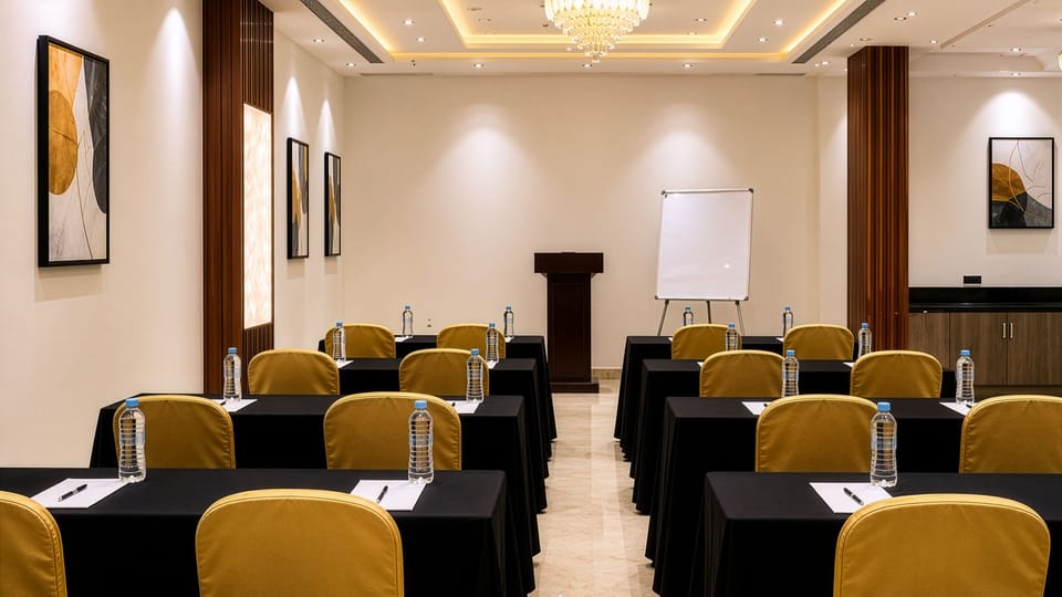 Hotel Grand Shalimar by JMD Group Hotel in New Delhi