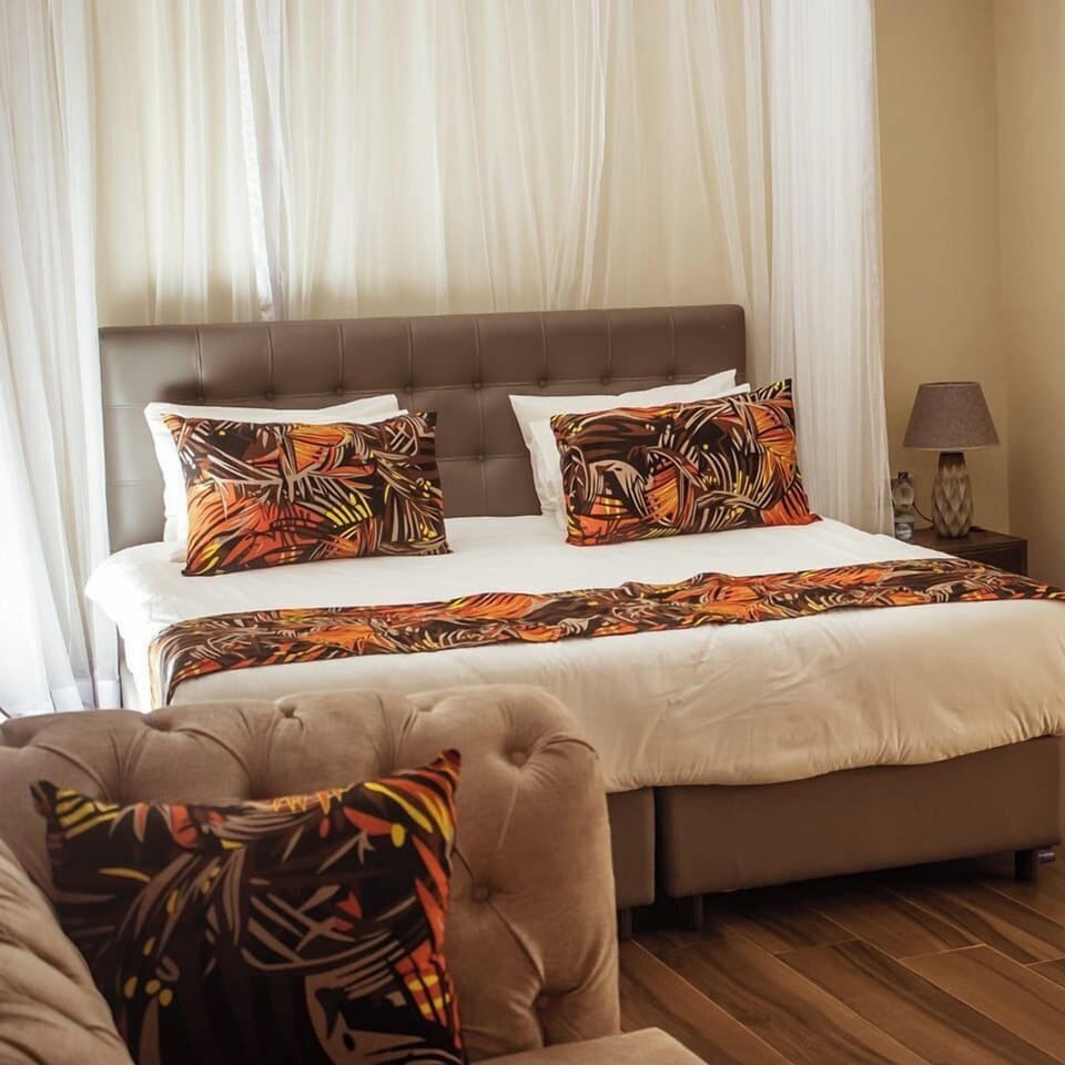 Deluxe Double Room | Free WiFi, bed sheets