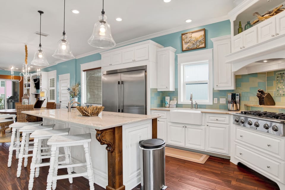 Fully equipped kitchen with dual oven, gas stove, sub zero fridge