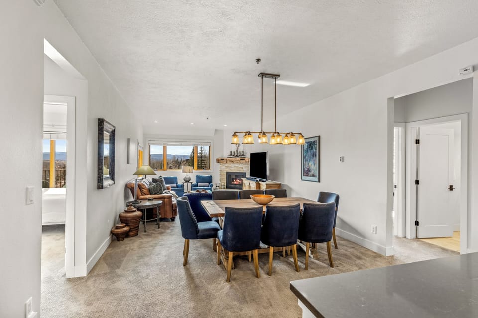 Living and Dining Area