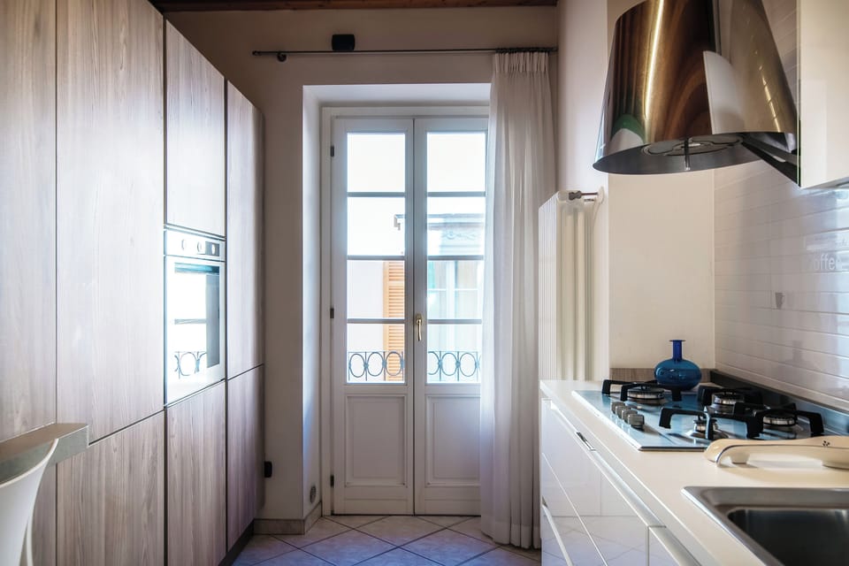 Apartment, City View | Private kitchen | Full-size fridge, microwave, oven, stovetop