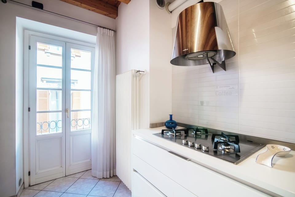 Apartment, City View | Private kitchen | Full-size fridge, microwave, oven, stovetop